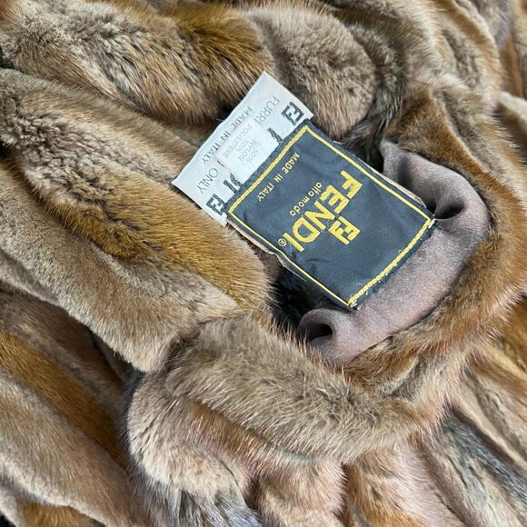 Vintage Fendi Mink Fur in Wild Brown - Picture 7 of 8